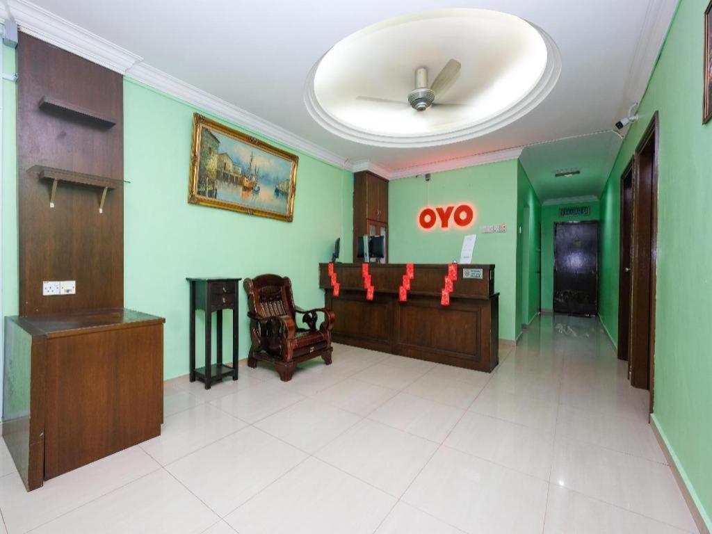 Oyo 89759 Gold Jerantut Hotel Εξωτερικό φωτογραφία